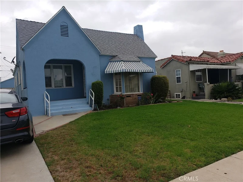 7827 Halldale, Los Angeles, CA 90047