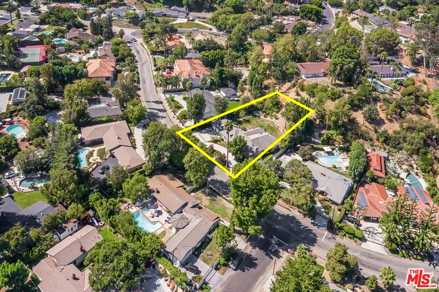 5247 Winnetka, Woodland Hills, CA 91364