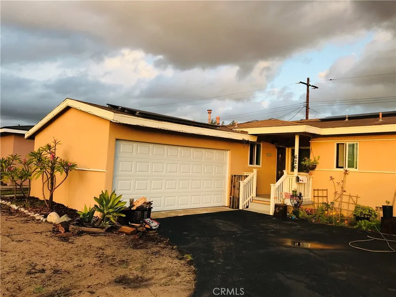 626 S Porto Pl, Anaheim, CA 92802