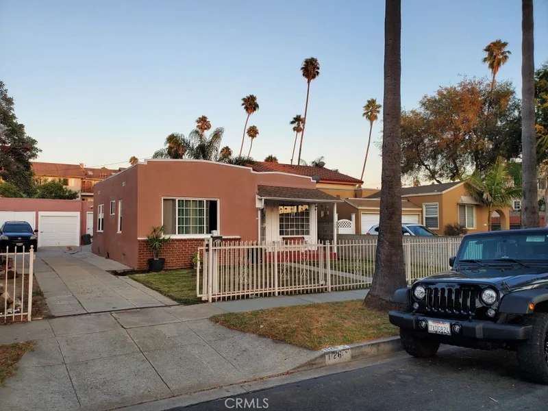 1126 Flower, Inglewood, CA 90301