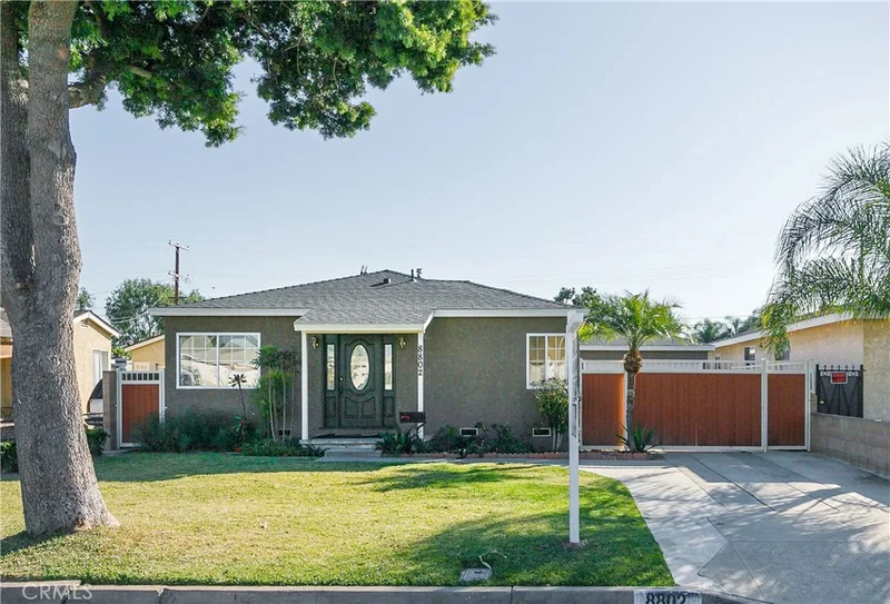 8802 Belmont, Bellflower, CA 90706