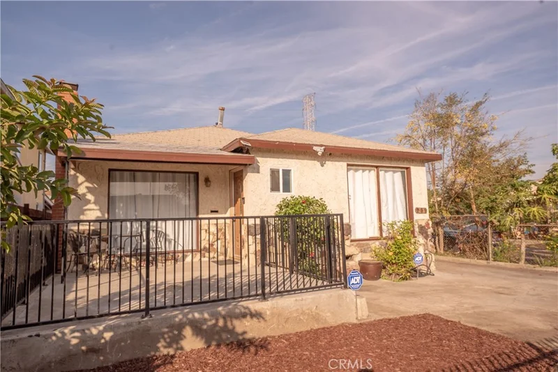 231 99th, Los Angeles, CA 90003