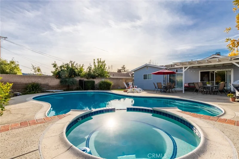 124 Sandalwood, Glendora, CA 91741