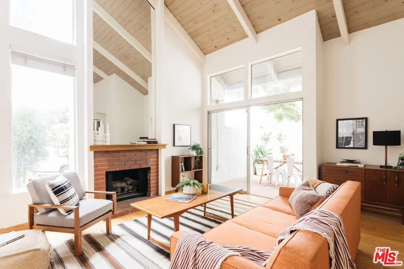 11762 Moorpark Street H, Studio City, CA 91604