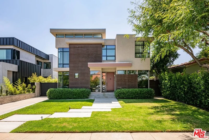 2549 Aiken, Los Angeles, CA 90064