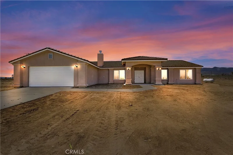 7881 7th, Phelan, CA 92371