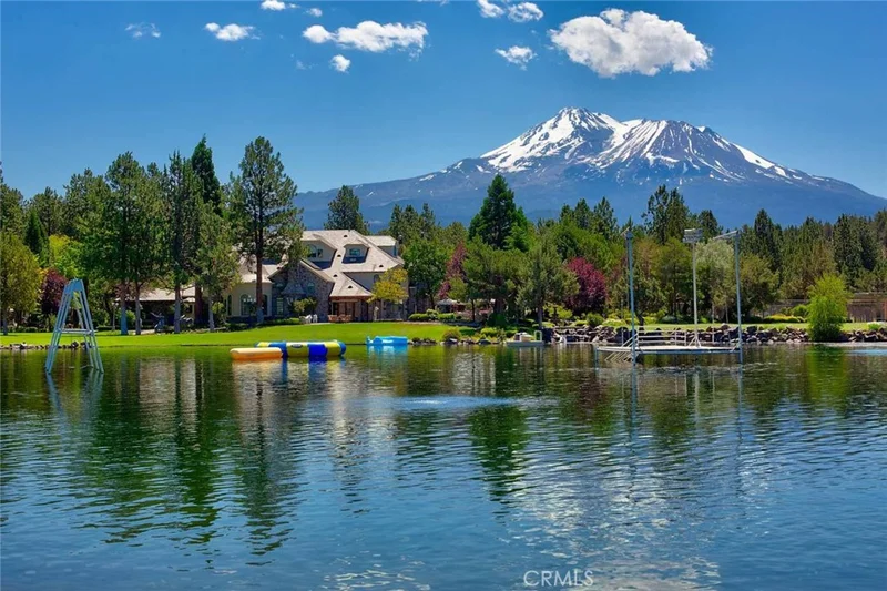 15733 Juniper Peak Road, Weed, CA 96094