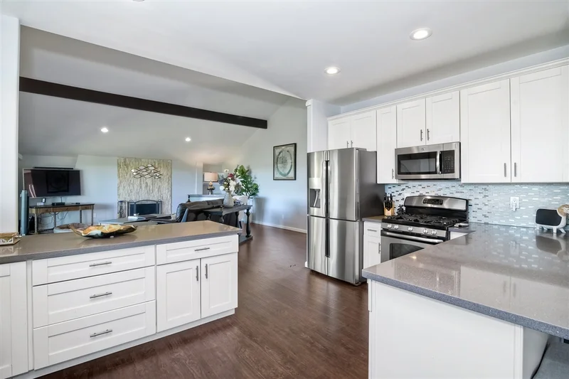 6132 Calle Empinada, San Diego, CA 92120