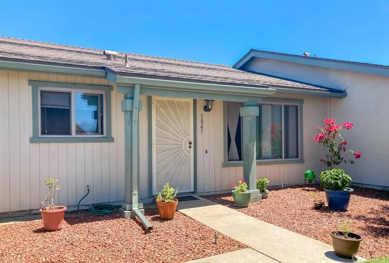 1047 Eider Way, Oceanside, CA 92057