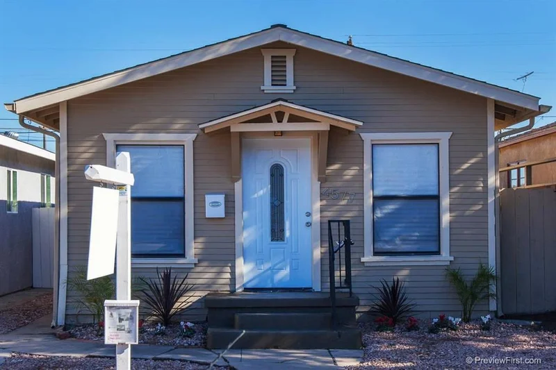 4577 36th, San Diego, CA 92116