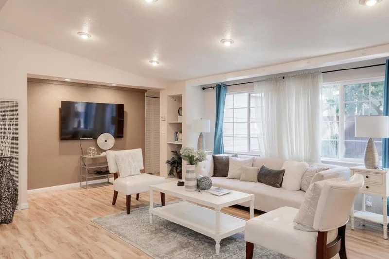10160 Calvert, Cupertino, CA 95014