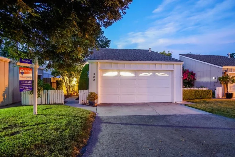 300 Ridgemark, Hollister, CA 95023
