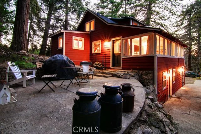 433 Milburn Road, Lake Arrowhead, CA 92317