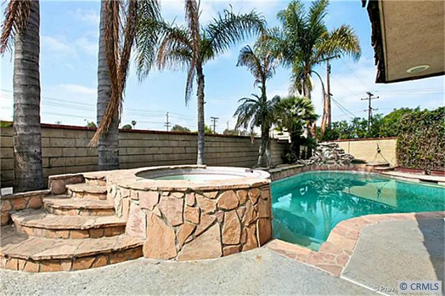 10453 Pompano, Cypress, CA 90630