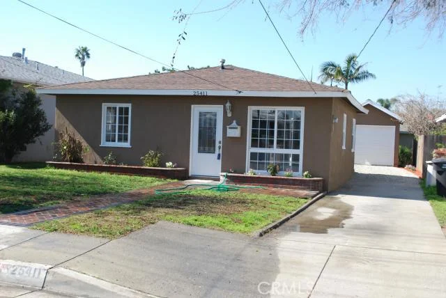 25411 Pennsylvania, Lomita, CA 90717