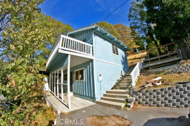 561 Pyramid, Crestline, CA 92325