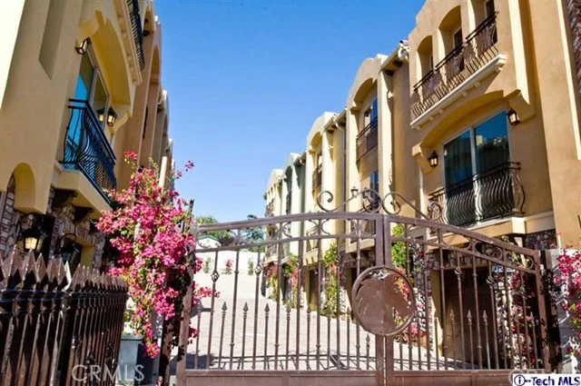 10154 Fernglen #5, Tujunga, CA 91042
