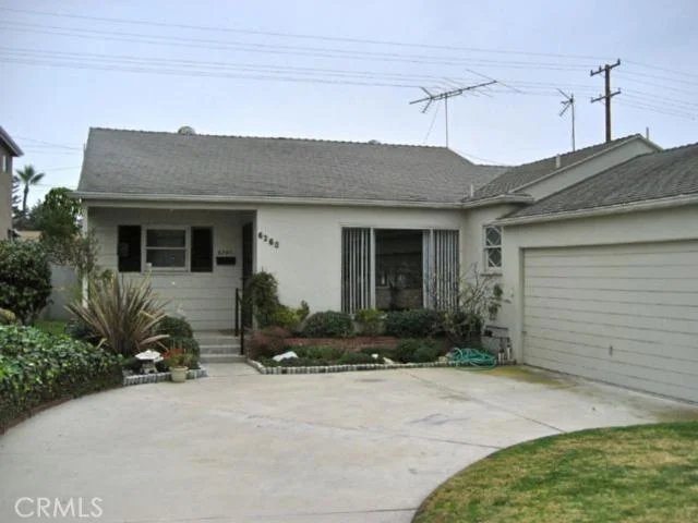 6260 Condon, Los Angeles, CA 90056