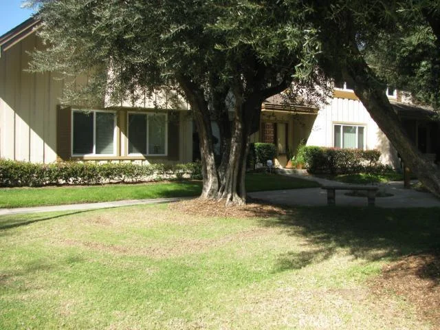 10063 Karmont, South Gate, CA 90280