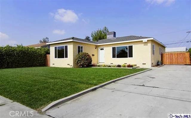 11621 Arminta, North Hollywood, CA 91605