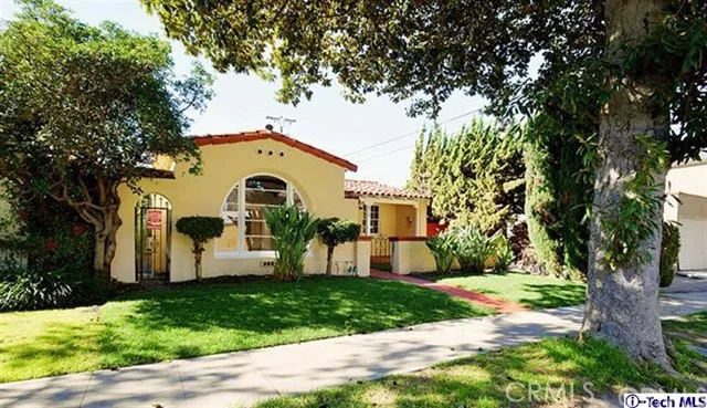 4215 10th, Los Angeles, CA 90008