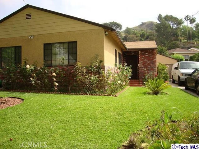 8512 Glencrest, Sun Valley, CA 91352