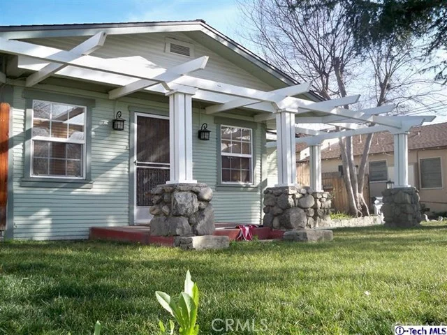 10146 Fernglen, Tujunga, CA 91042