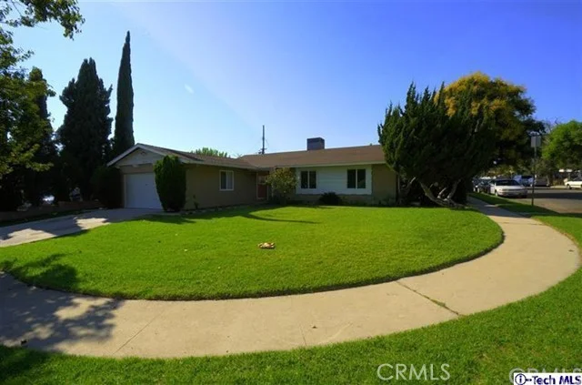 12433 Claretta, Pacoima, CA 91331