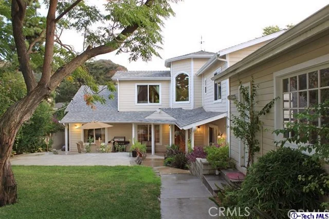 8724 Yates, Sunland, CA 91040
