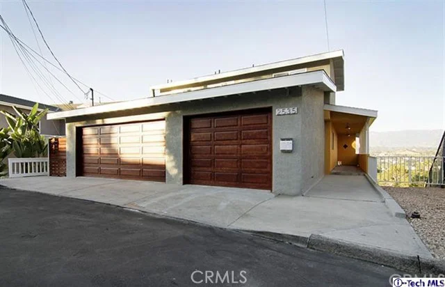 2535 Sundown, Los Angeles, CA 90065