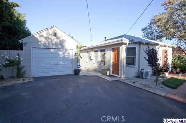 5540 Rhodes, Valley Village, CA 91607