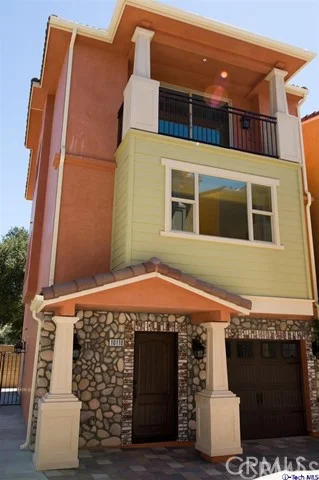 10119 Amber, Tujunga, CA 91042