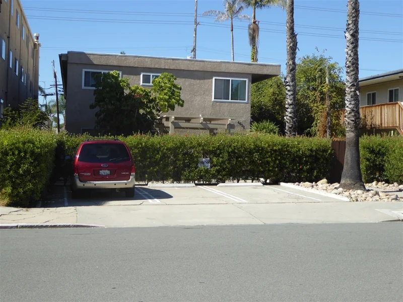 4632 St #1, San Diego, CA 92116