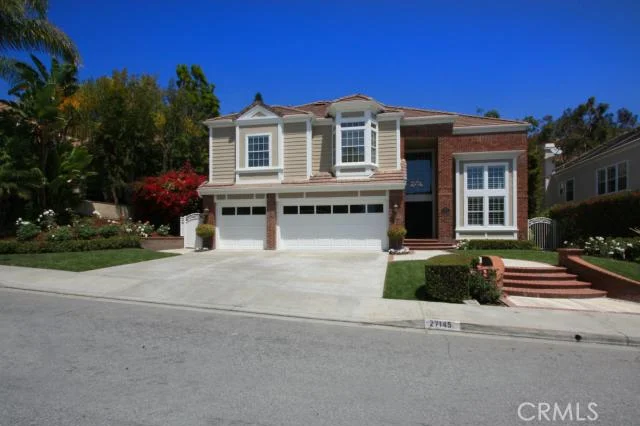 27145 Woodbluff, Laguna Hills, CA 92653