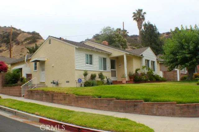 10119 Petaluma, Sun Valley, CA 91352