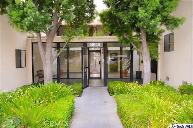 10149 Commerce #4, Tujunga, CA 91042