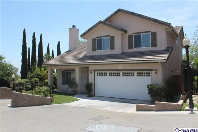 11859 Hoyt, Sylmar, CA 91342