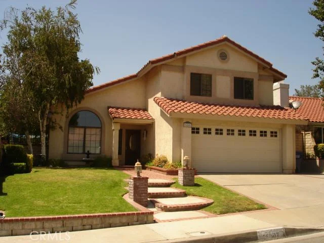 25507 Sheffield, Saugus, CA 91350