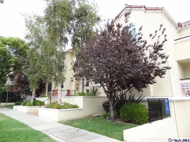 300 Providencia #211, Burbank, CA 91502