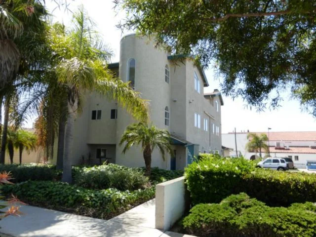 1037 Chalcedony #2, San Diego, CA 92109