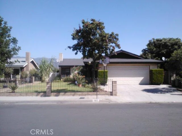 187 Kirkwall, Azusa, CA 91702