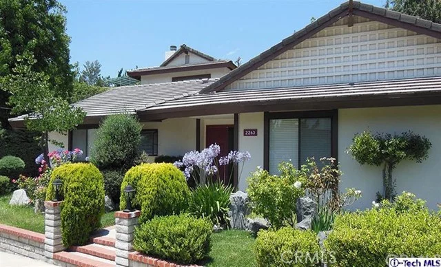 2263 Colmena, La Canada Flintridge, CA 91011