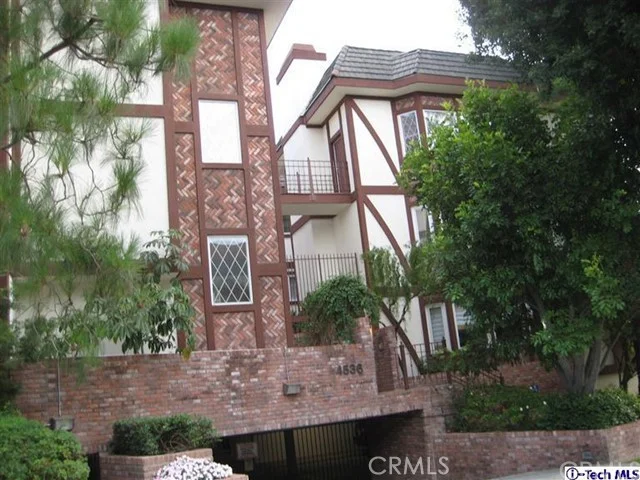 4536 Wilshire #101, Los Angeles, CA 90010