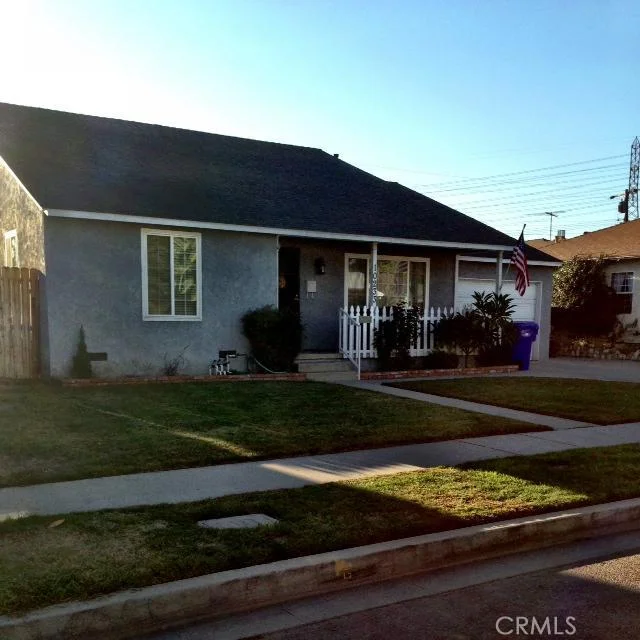 10233 Richlee, South Gate, CA 90280
