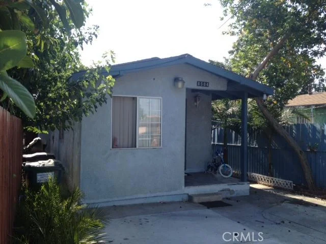 8504 Hickory, Los Angeles, CA 90001