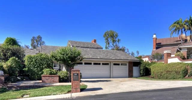 5521 Crest De Ville, Orange, CA 92867
