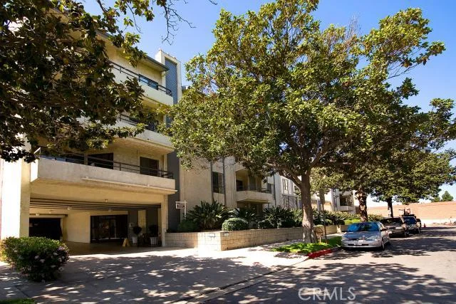 225 Rose #311, Burbank, CA 91505