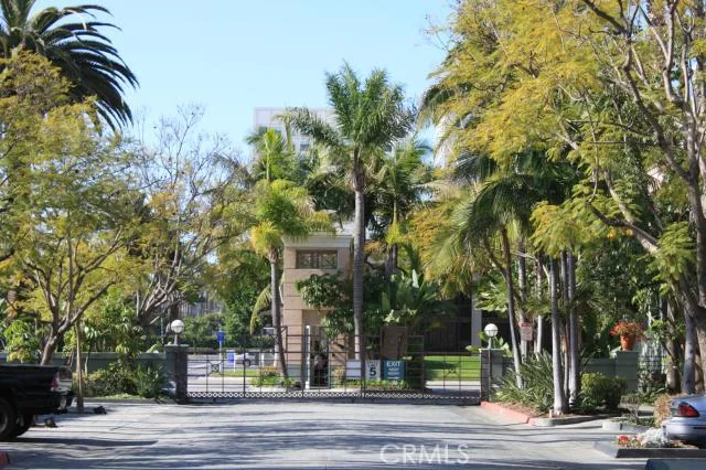 2243 Martin #106, Irvine, CA 92612