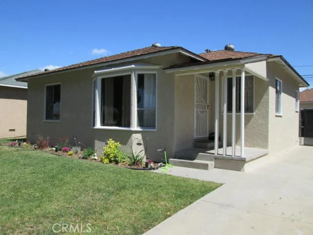 5228 Bellflower, Lakewood, CA 90713