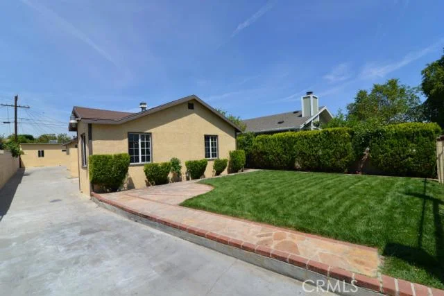7847 Irvine, North Hollywood, CA 91605